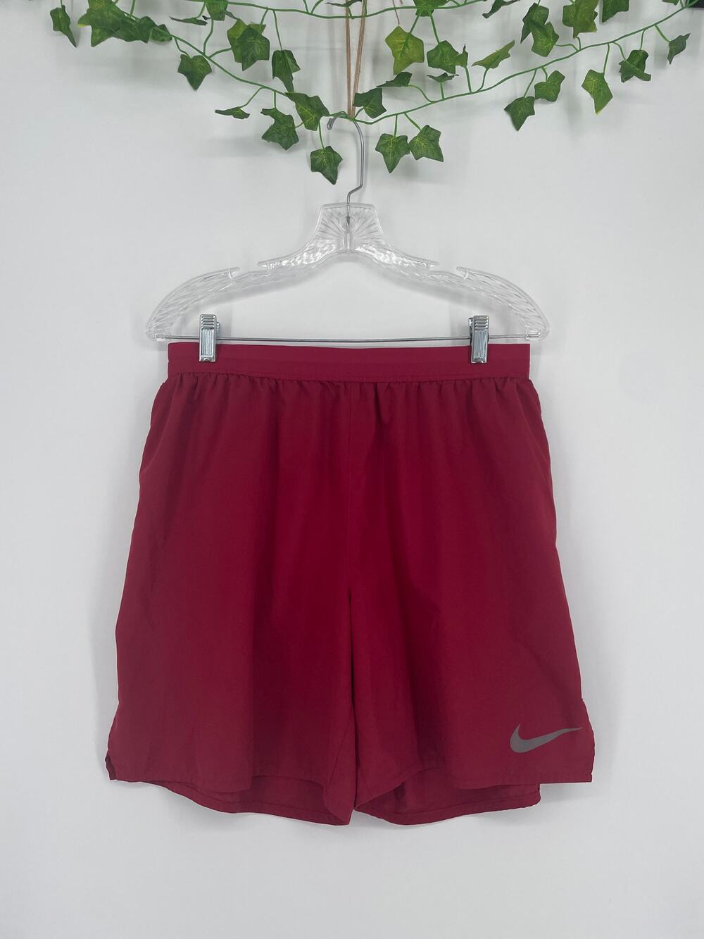 Men’s Nike Burgundy Red Athletic Tech Shorts XL